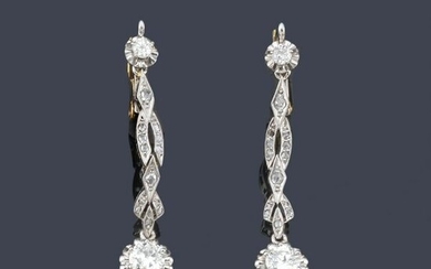 Long diamond earrings of approx. 1.00 ct in total, with