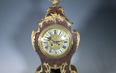 Louis XV, Kartell pendulum clock with Boulle inlays, 19th century.