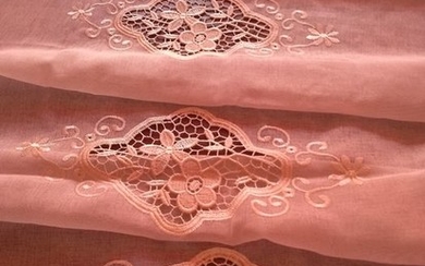 Magnificent pair of floral embroidered voile curtains - 290 x 140 cm (2) - Cotton blend voile. - 1960