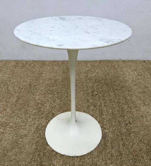 Marble Top EERO SAARINEN Tulip Side Table. White base.