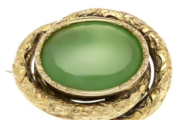 Nephrite brooch gold with an