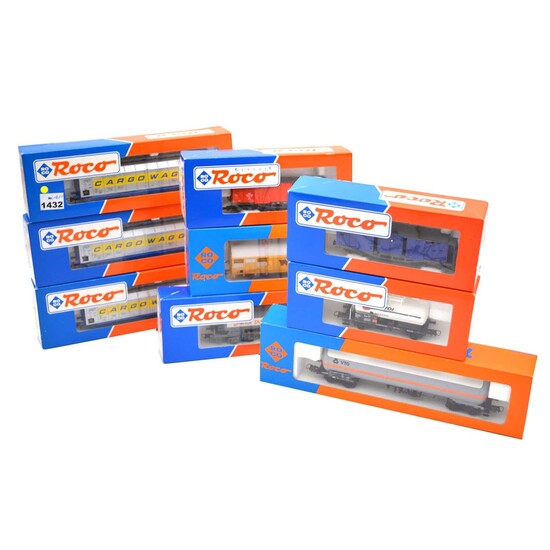 Nine Roco HO gauge model railway tankers and cargo wagons
