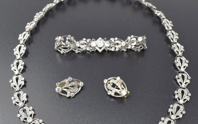 Outstanding Edwardian platinum and diamond three-piece jewelry suite
