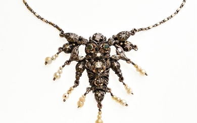 PENDENTIF "Insecte" en argent 800/°° orné de diamants...