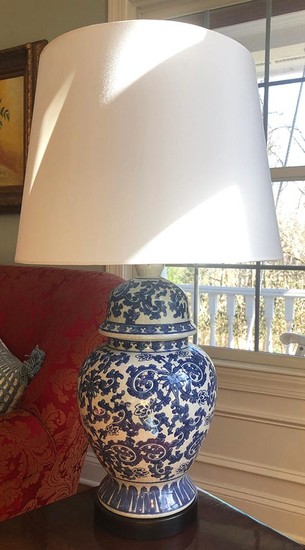 Pair of Chinese Vase Lamps, RA8A