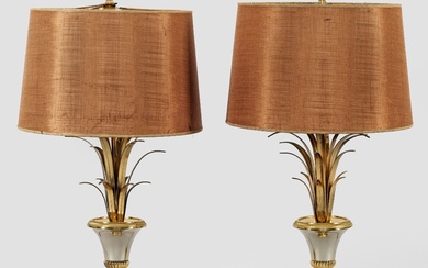 Paire de lampes de table décoratives dans le style de Maison Jansen à 3 branches...