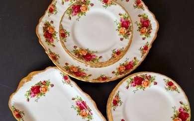Royal Albert - Dinner service (14) - Old Country Roses - Porcelain