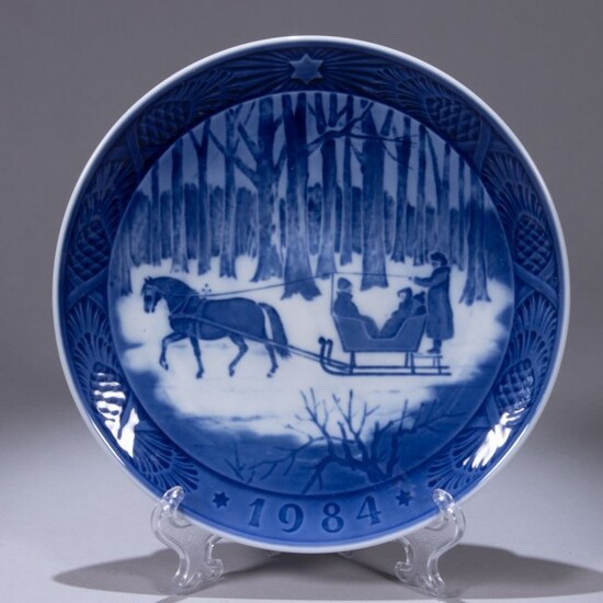 Royal Copenhagen Porcelain 1984 Christmas Plate