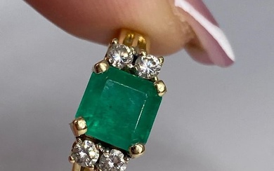 Signed "LeVian" 14k Yellow Gold & Emerald Ring