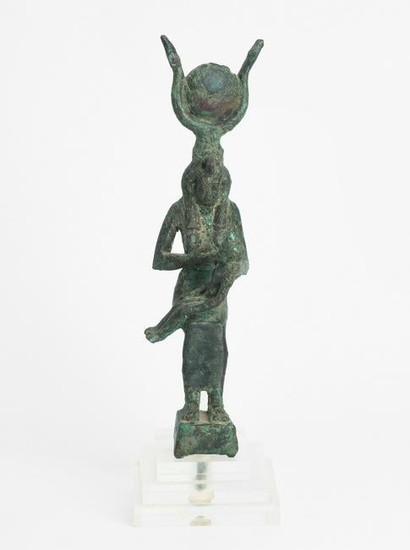 Statuette der Isis mit dem Horusknaben