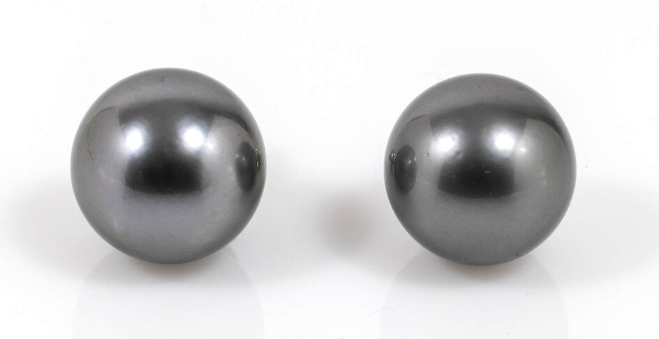 Tahitian pearl earrings 18k white gold set with high...