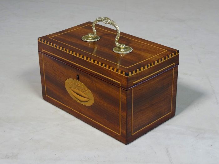 Tea box - Louis XVI - Boxwood, Brass, Ebony, Mahogany - 1790-1800