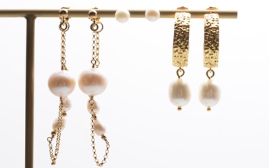 Three pairs of gold-plated sterling silver earrings with pearls (3)