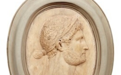 Toscana, secolo XVII PROFILO DELL'IMPERATORE ADRIANO medaglione in marmo,...