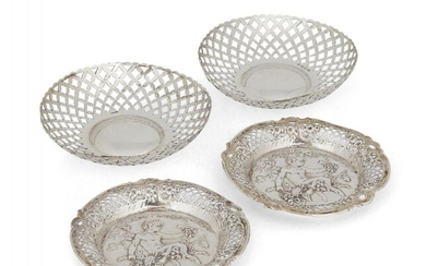 Two small silver dishes, London, c.1896, James...