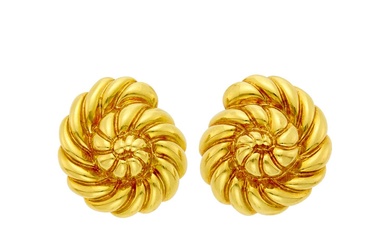 Verdura Pair of Gold Shell Earclips