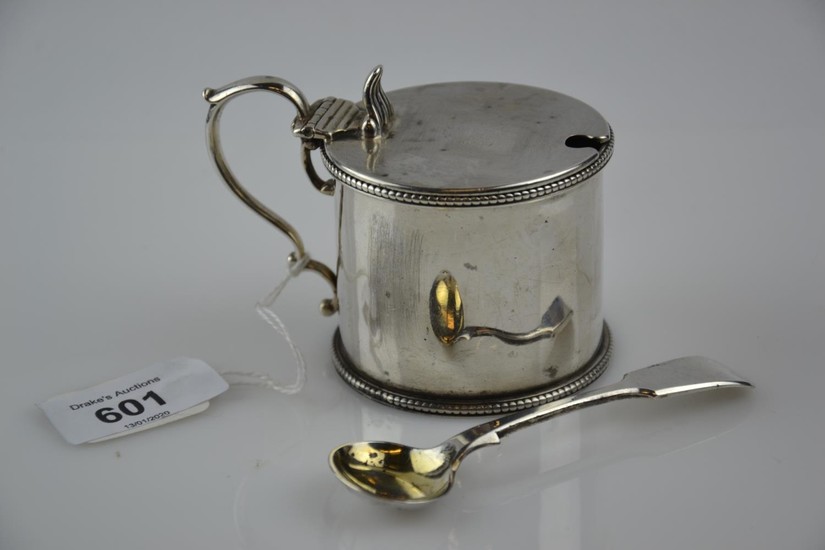 Victorian silver glass lined tankard style mustard pot, make...