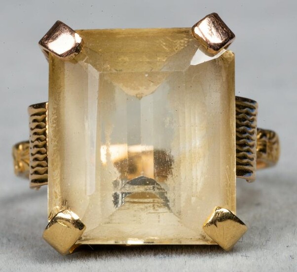 Vintage 18K Yellow Gold Ornate Citrine Ring