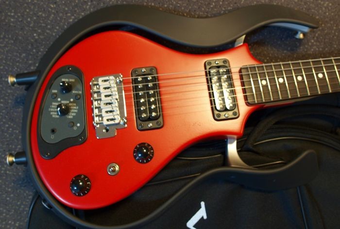 Vox - Starstream VSS1-F transparant zwart met rood frame met dik gevoerde hoes - Multiple models - Electric guitar