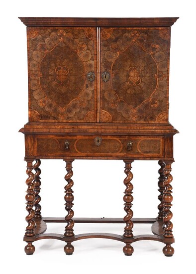 Y A WILLIAM AND MARY KINGWOOD, TULIPWOOD AND OYSTER VENEERED CABINET ON STAND, CIRCA 1690