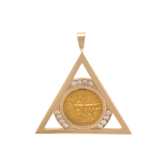 YELLOW GOLD, COIN AND DIAMOND PENDANT