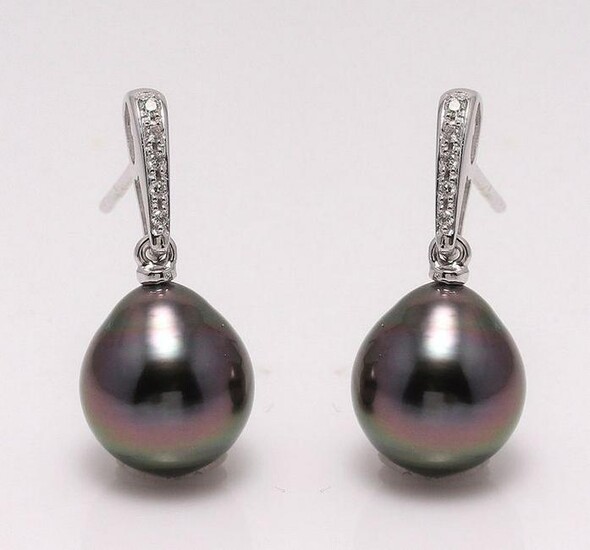 14 kt. White Gold - 9x10mm Peacock Tahitian Pearls