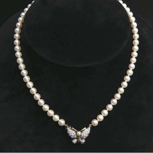 18ct diamond set butterfly and cultured pearl 39 cm necklace...