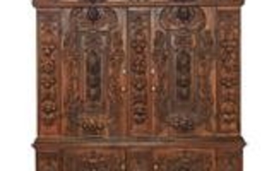 Outstanding Baroque cabinet