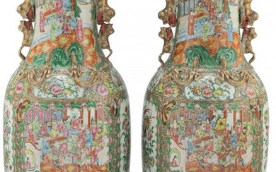 61010: A Pair of Large Chinese Rose Medallion Porcelain