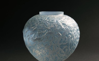 Rene Lalique, 'Gui' vase, 1920