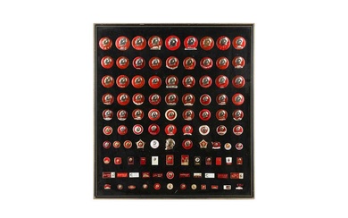 A COLLECTION OF CHINESE CULTURAL REVOLUTION BADGES 二十世紀中期 文化大革命胸章一組