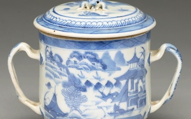 A Chinese blue and white two handled cup and cover, early 19...