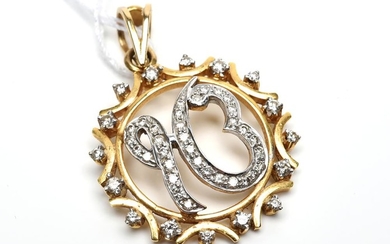 A DIAMOND PENDANT IN 9CT GOLD