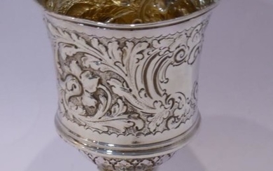 A Georgian hallmarked silver goblet; London assay marks (rubbed)...