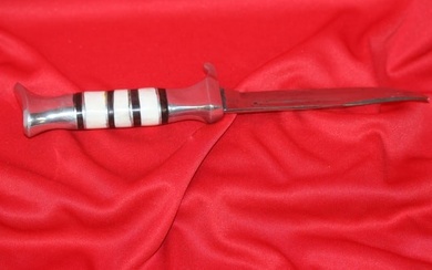 A German Dagger or Knife