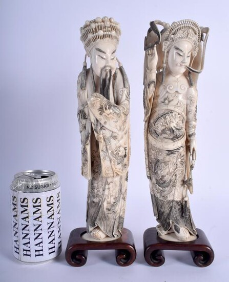 A LARGE PAIR OF EARLY 20TH CENTURY CHINESE CARVED bone