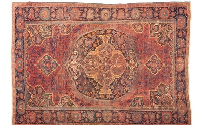 A Ushak carpet, West Anatolia, 17th century | Tapis d'Oushak d'Anatolie Orientale, XVIIème siècle