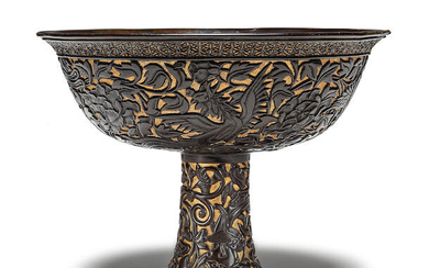 A VERY RARE GILT AND BROWN LACQUER 'PHOENIX AND CHILONG' STEM BOWL