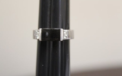 A Very Nice 18K White Gold and Onyx Ring