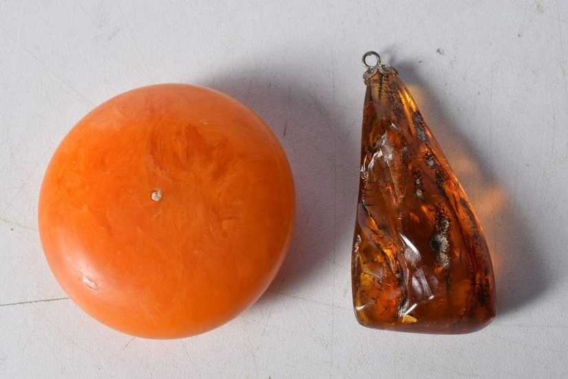 A amber type pendant together with a large resin bead largest 7 cm (2).