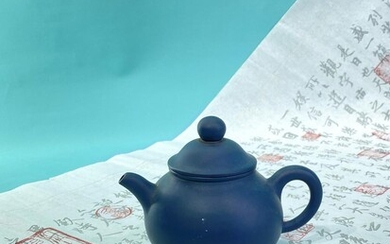 A extremely rare blue pear shaped “YiXing” 宜兴 teapot...