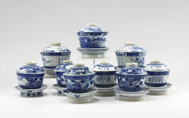 A group of blue and white Gaiwan cups and saucers