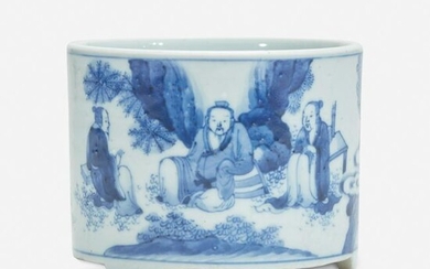 A small Chinese blue and white porcelain cylindrical