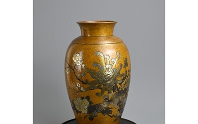 AN EARLY 20TH CENTURY JAPANESE PATINATED BRONZE OVIFORM VASE...