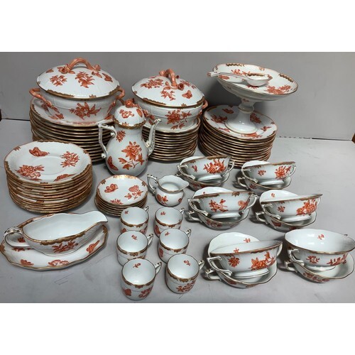 An extensive Herend porcelain ‘Fortuna’ pattern dinner servi...