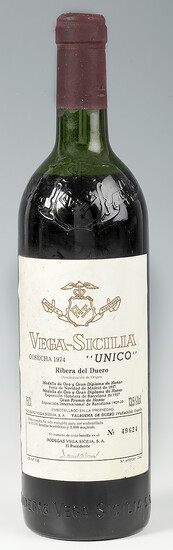 Bottle of Vega Sicilia Único 1974, Ribera del Duero