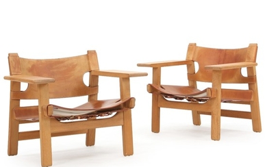 Børge Mogensen: “The Spanish Chair”. A pair of oak easy chairs. Seat and back of patinated natural grain leather. Model 2226. (2)