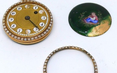 CH. OUDIN in Paris. WATCH of GOUSSET in yellow gold, surrounded by pearls, the back with enamelled decoration. Cockerel movement. 18th century. E,n condition, accidents and missing parts. Gross weight 26,1 g
