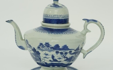 Canton Dome-Top Tea Pot with Stand, 19th Century