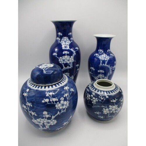 Early 20th century Chinese blue and white ceramics decorated...